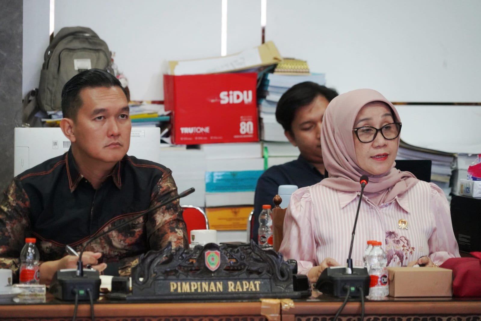 Pansus DPRD Kalteng Lakukan Pendalaman Naskah Revisi Raperda PTSP dan Penanaman Modal